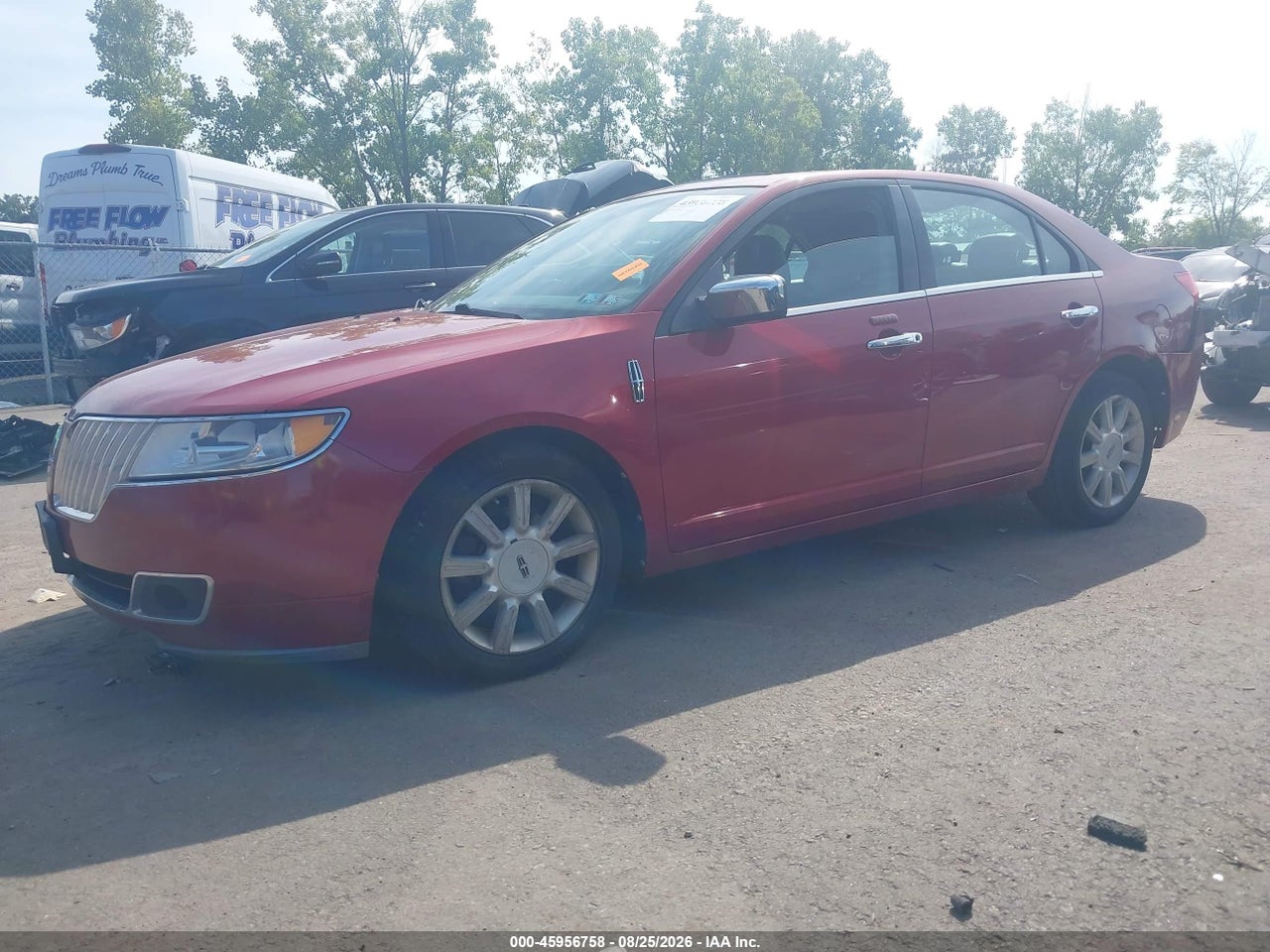 2010 LINCOLN MKZ · 2/11