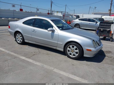 2001 MERCEDES-BENZ CLK 320