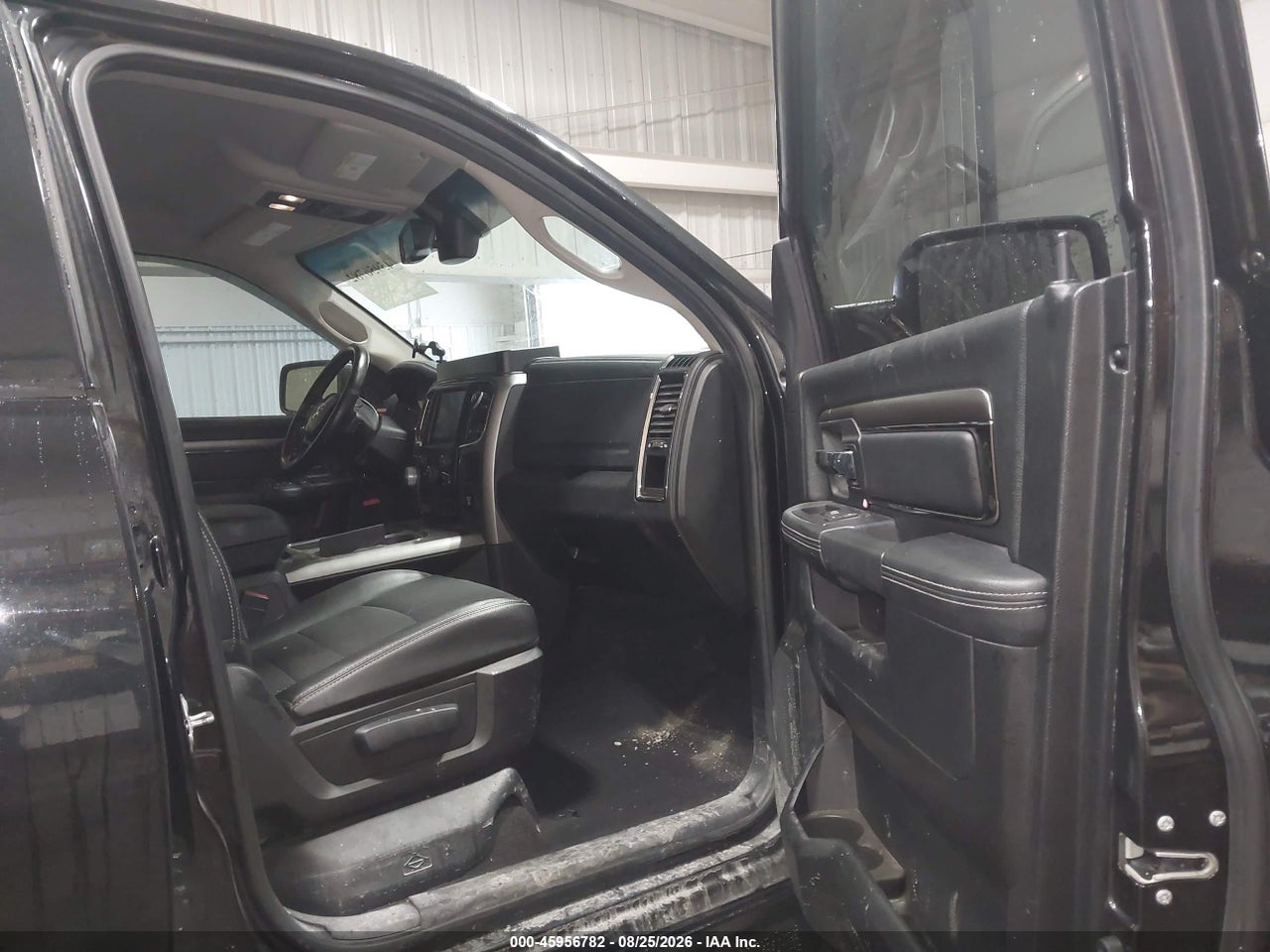 2016 RAM 1500 SPORT · 5/11