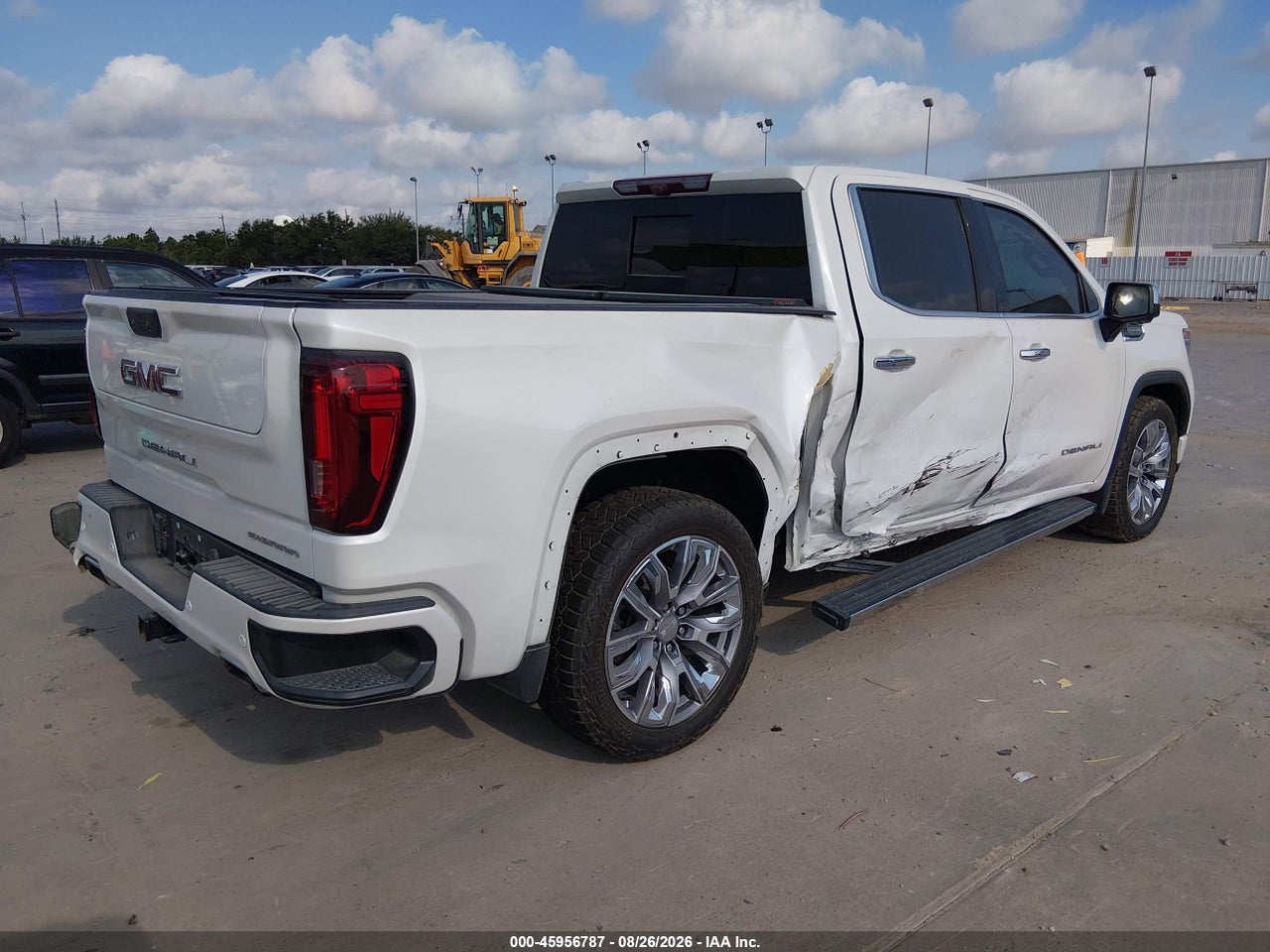 2022 GMC SIERRA 1500 2WD  SHORT BOX DENALI · 4/11
