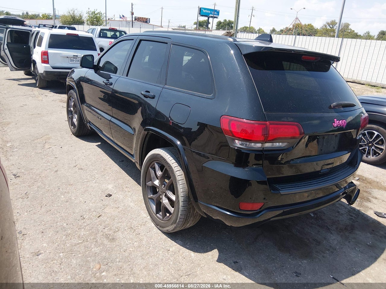2021 JEEP GRAND CHEROKEE 80TH ANNIVERSARY 4X2 · 3/11