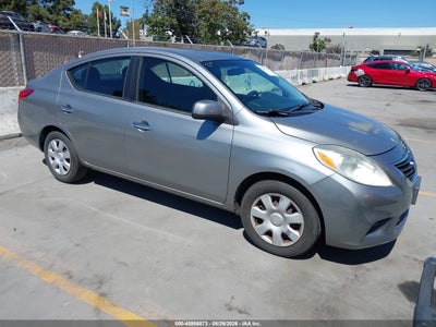 3N1CN7AP6CL****** · 2012 NISSAN VERSA 1.6 SV