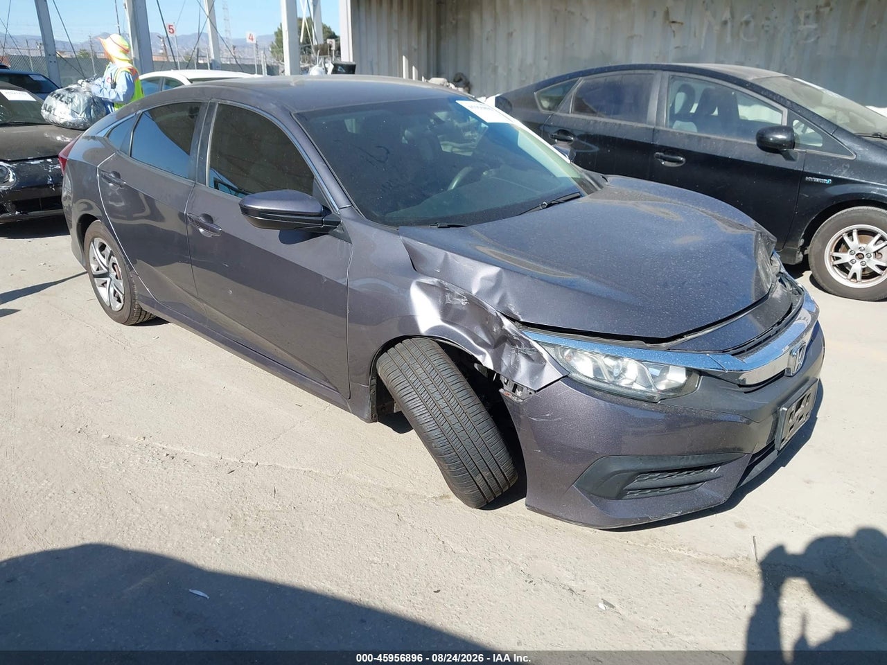2HGFC2F53JH****** · 2018 HONDA CIVIC LX