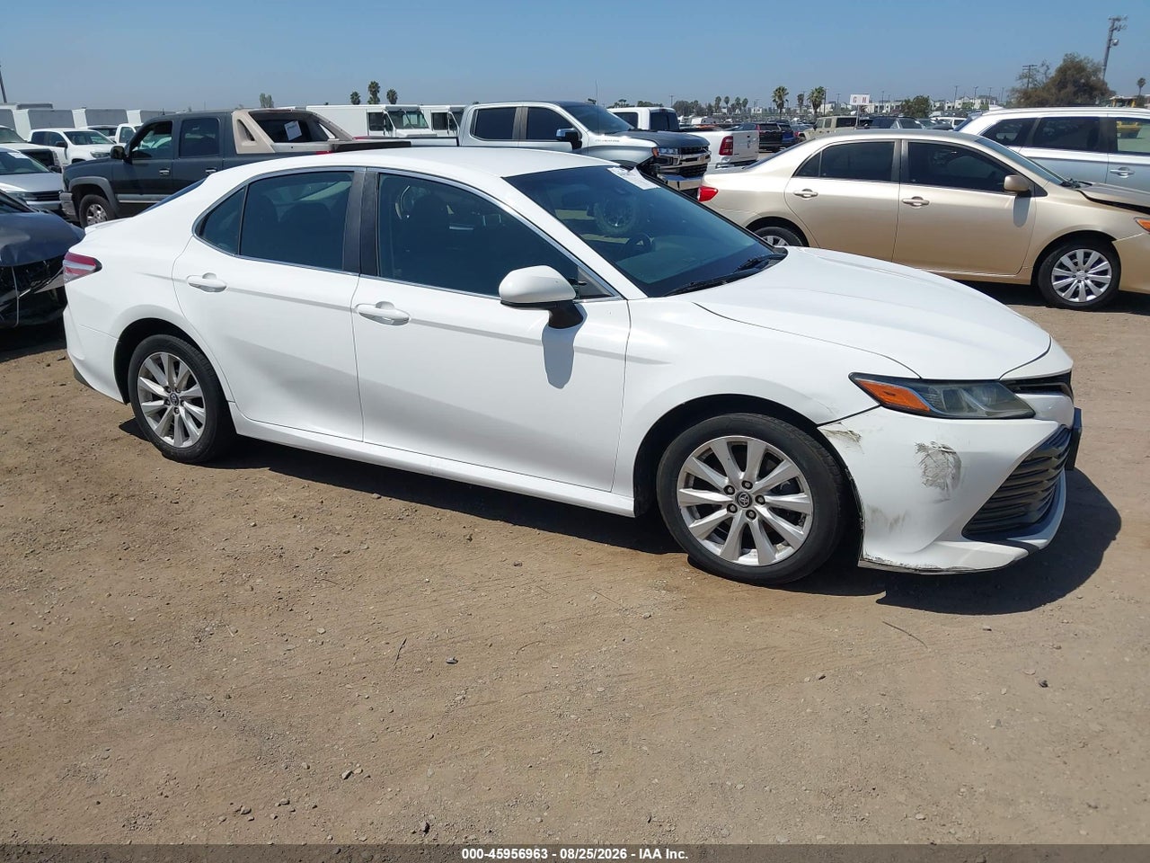 4T1B11HK7JU****** · 2018 TOYOTA CAMRY LE