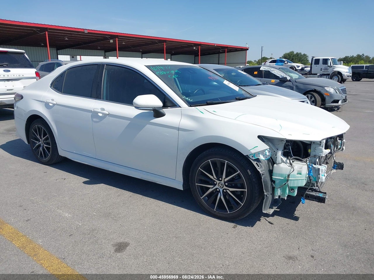 4T1G11AK6PU****** · 2023 TOYOTA CAMRY SE