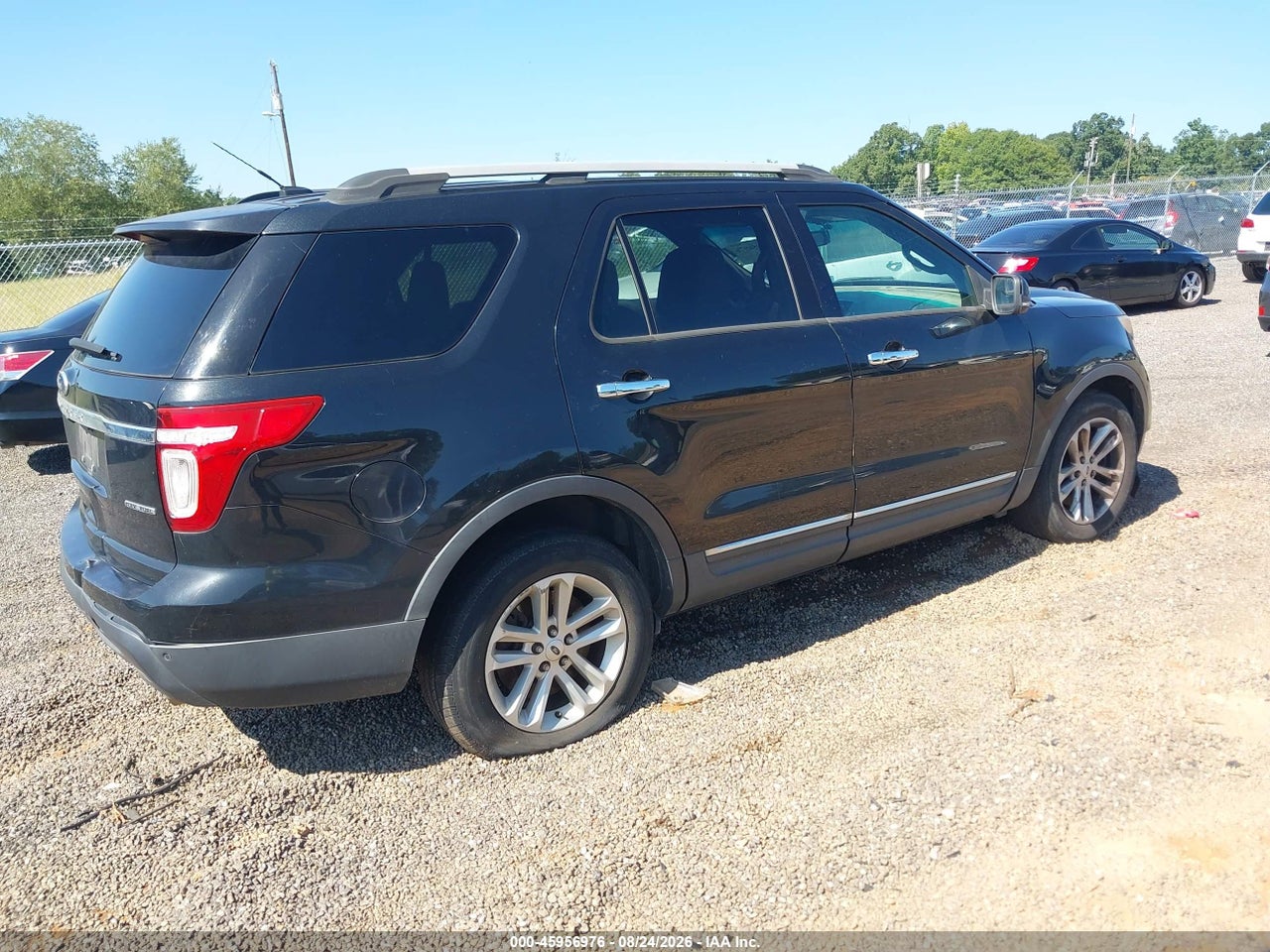 2013 FORD EXPLORER XLT · 4/11