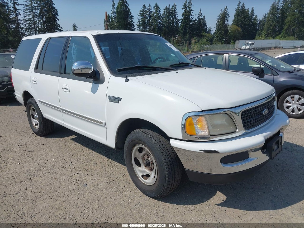 1FMEU1760VL****** · 1997 FORD EXPEDITION EDDIE BAUER/XLT