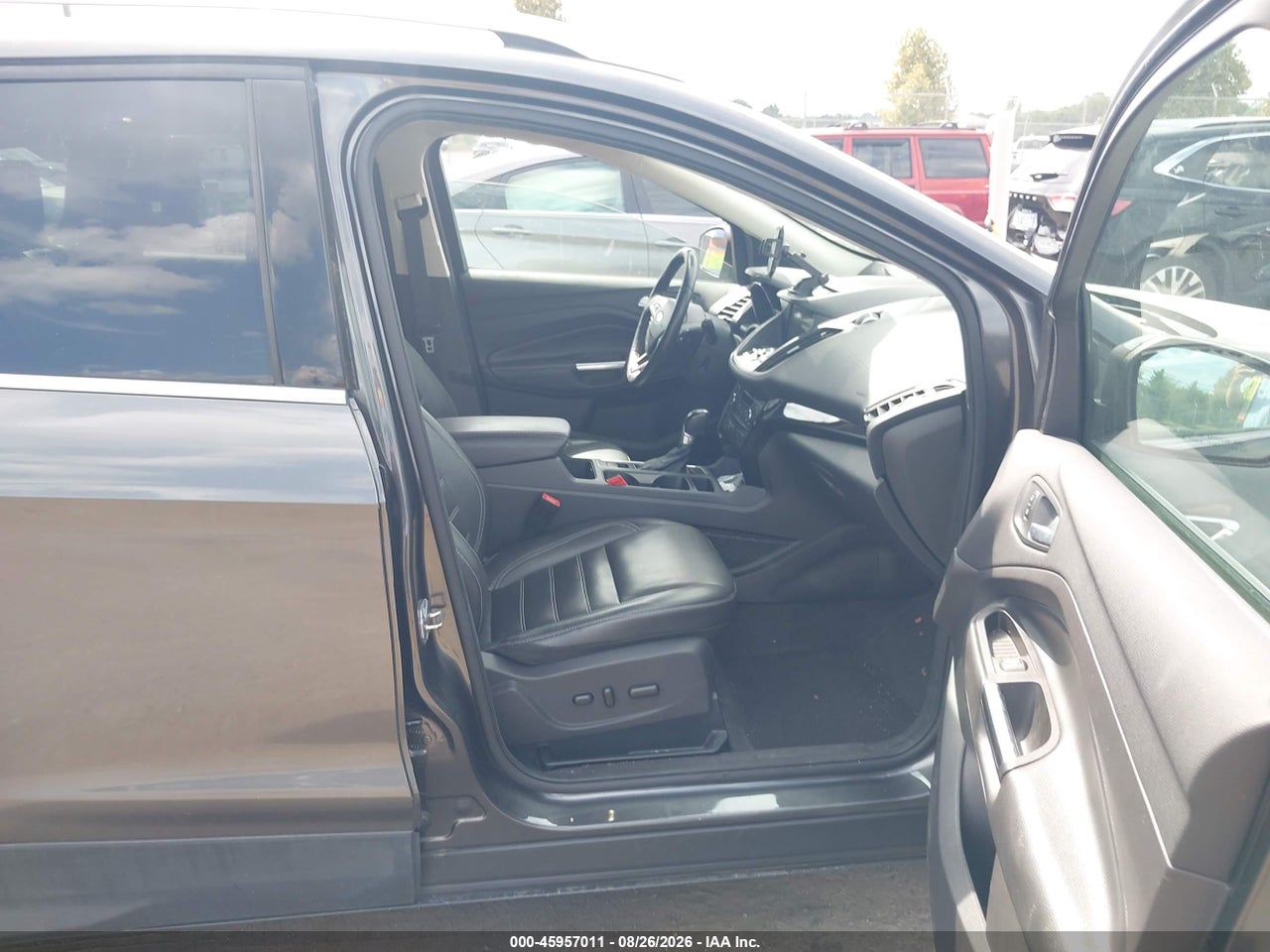 2017 FORD ESCAPE TITANIUM · 5/11