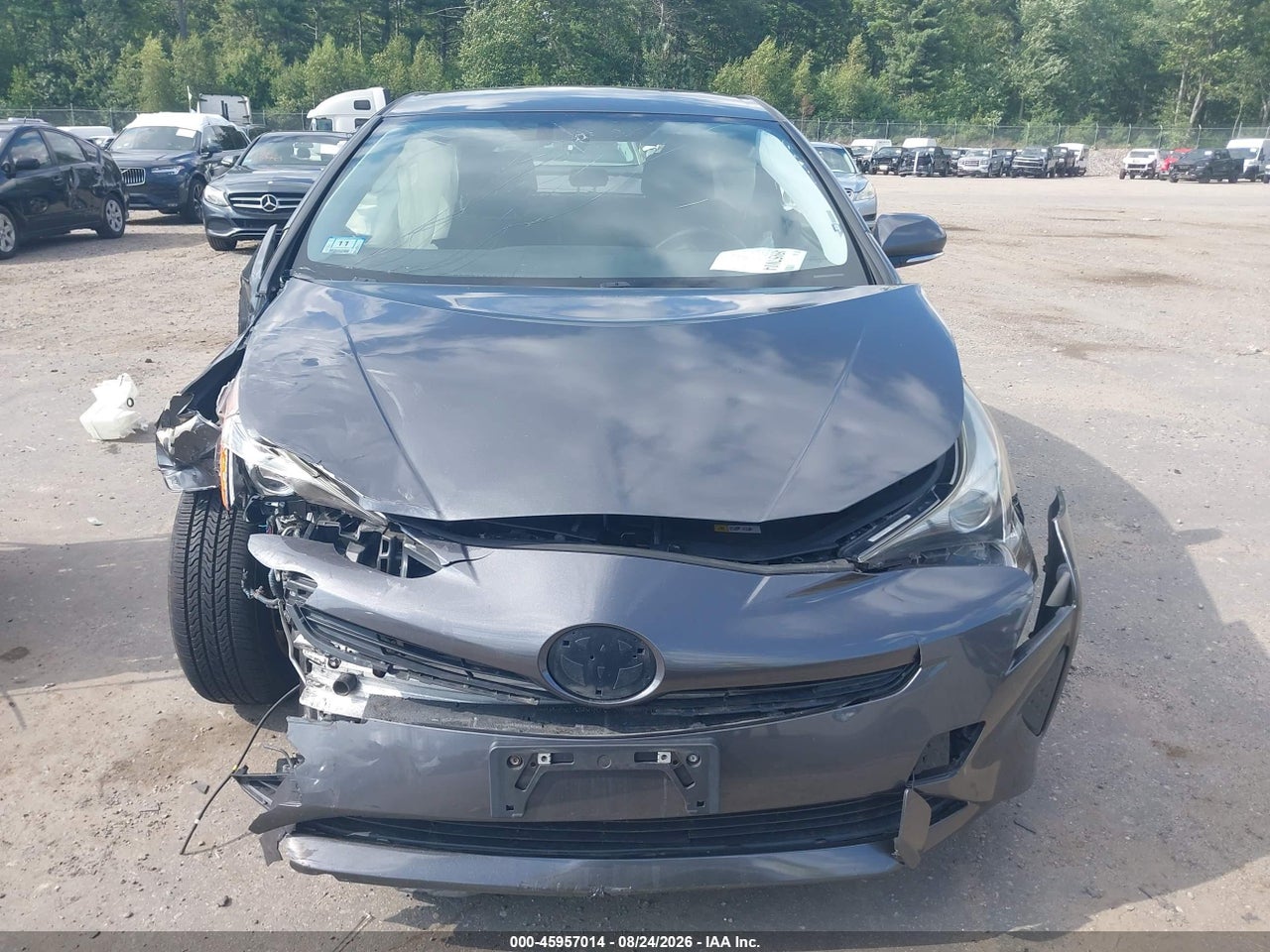 2016 TOYOTA PRIUS THREE · 6/11