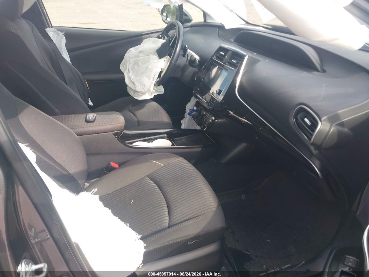2016 TOYOTA PRIUS THREE · 5/11