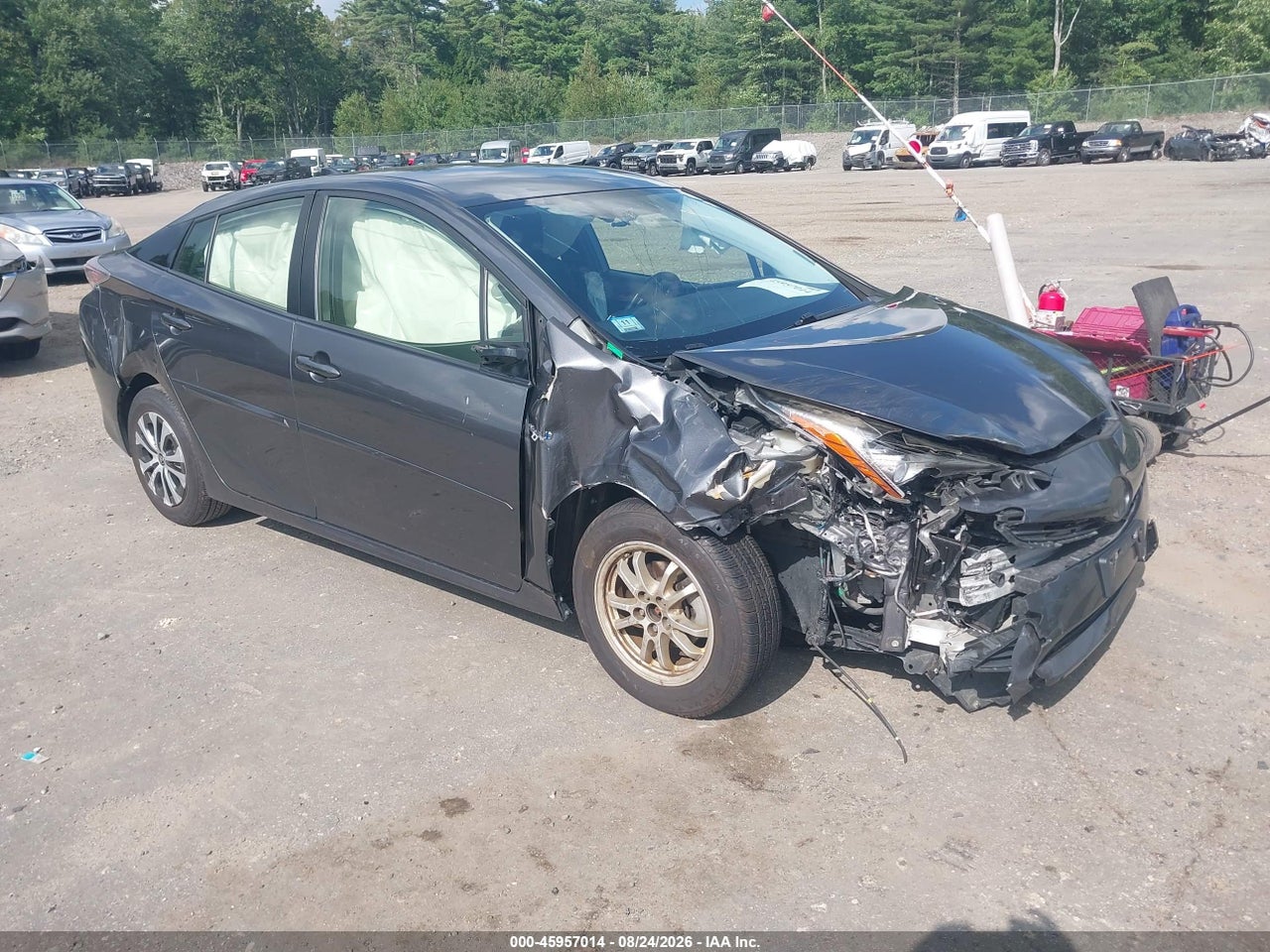 JTDKARFU4G3****** · 2016 TOYOTA PRIUS THREE