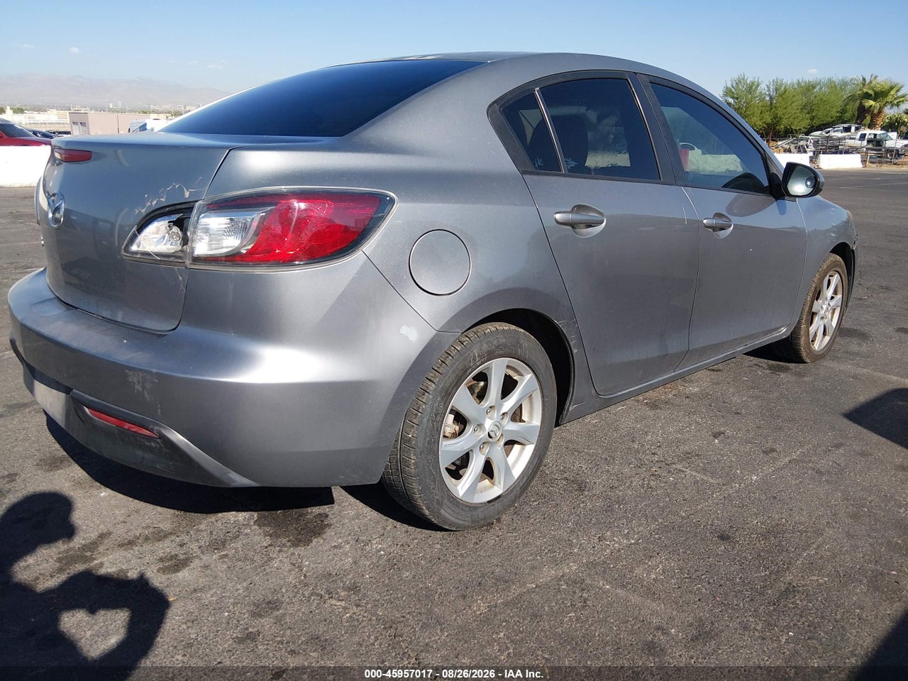 2010 MAZDA MAZDA3 I TOURING · 4/11