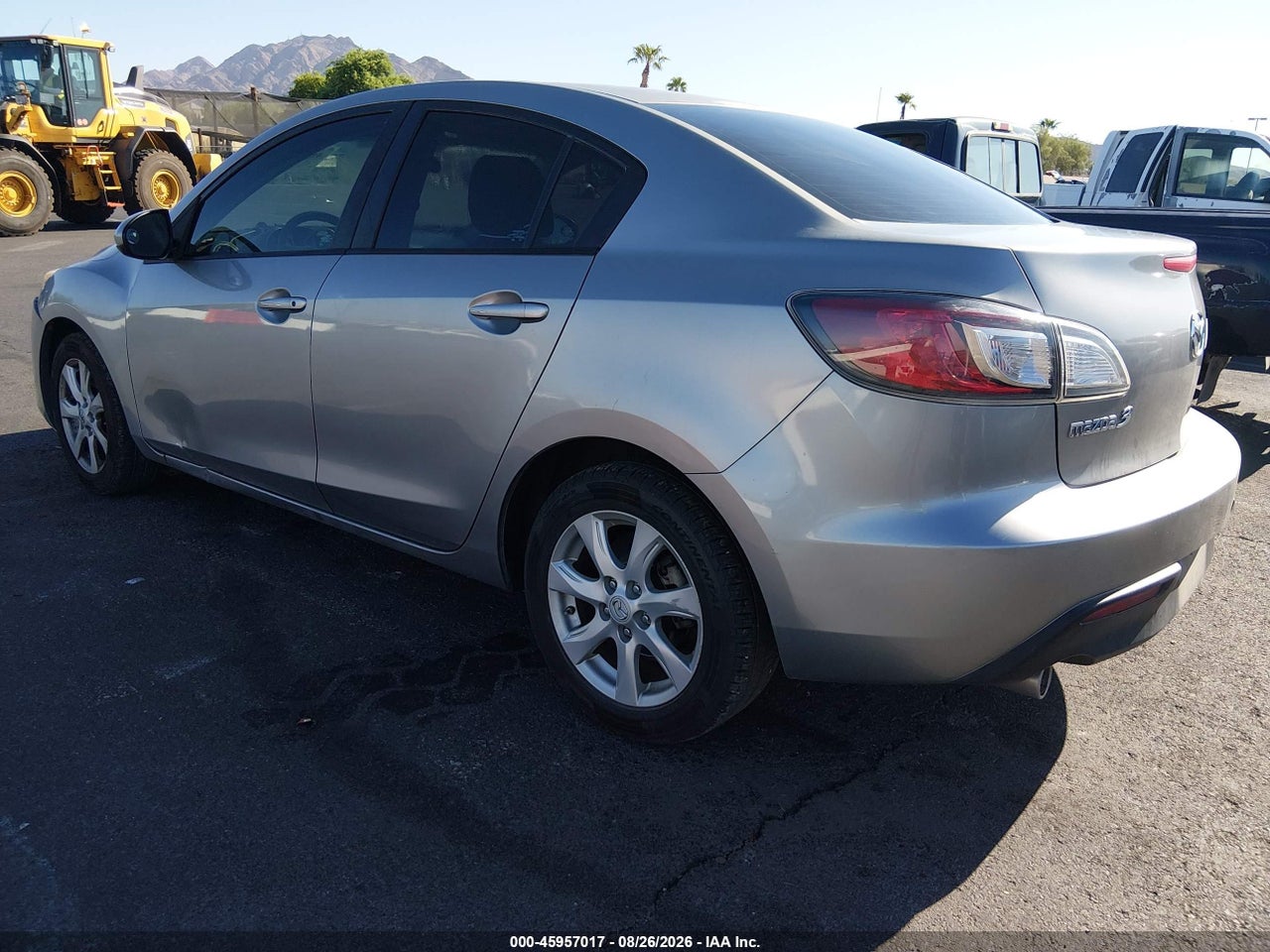 2010 MAZDA MAZDA3 I TOURING · 3/11