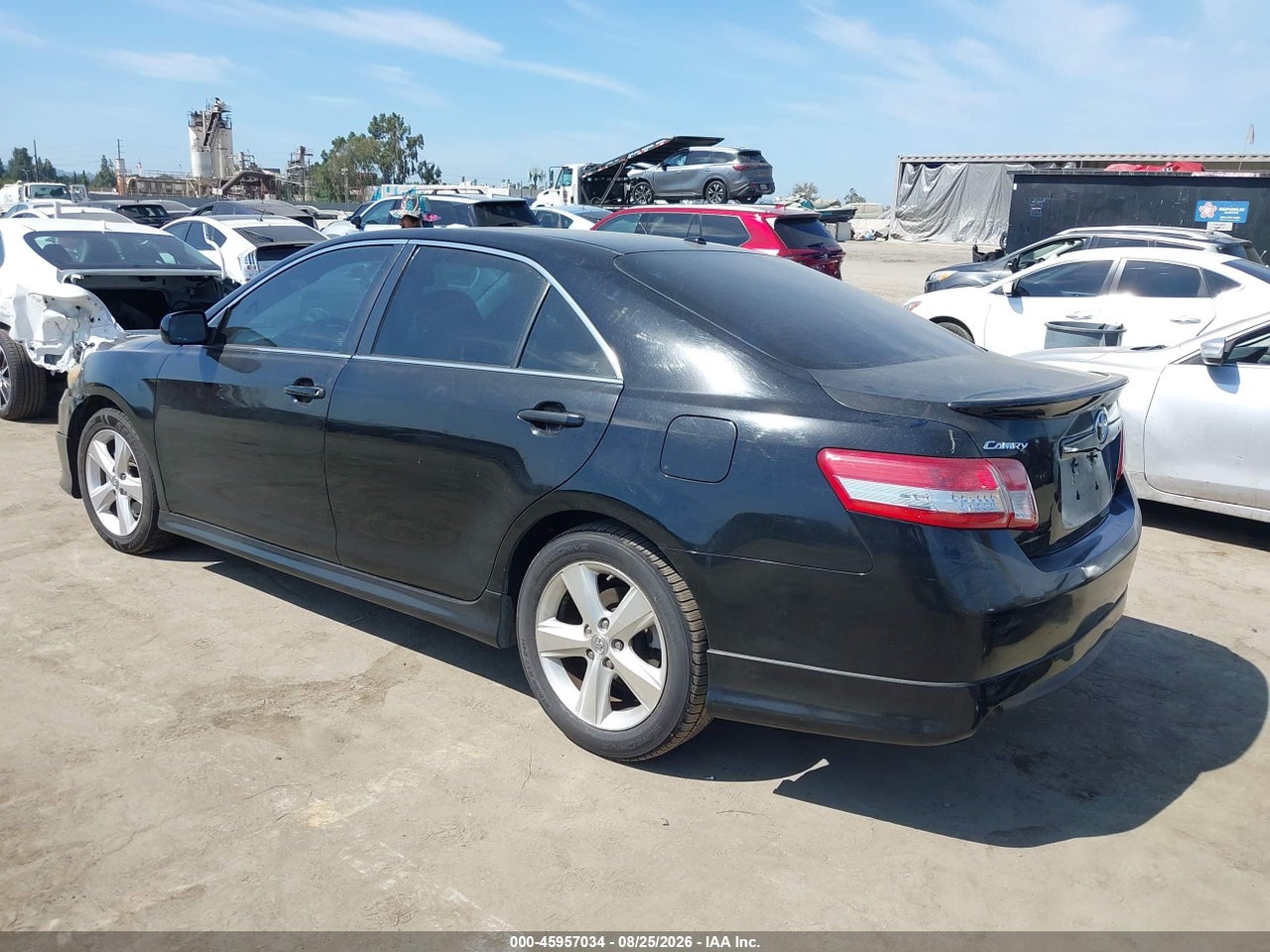 2011 TOYOTA CAMRY SE · 3/11