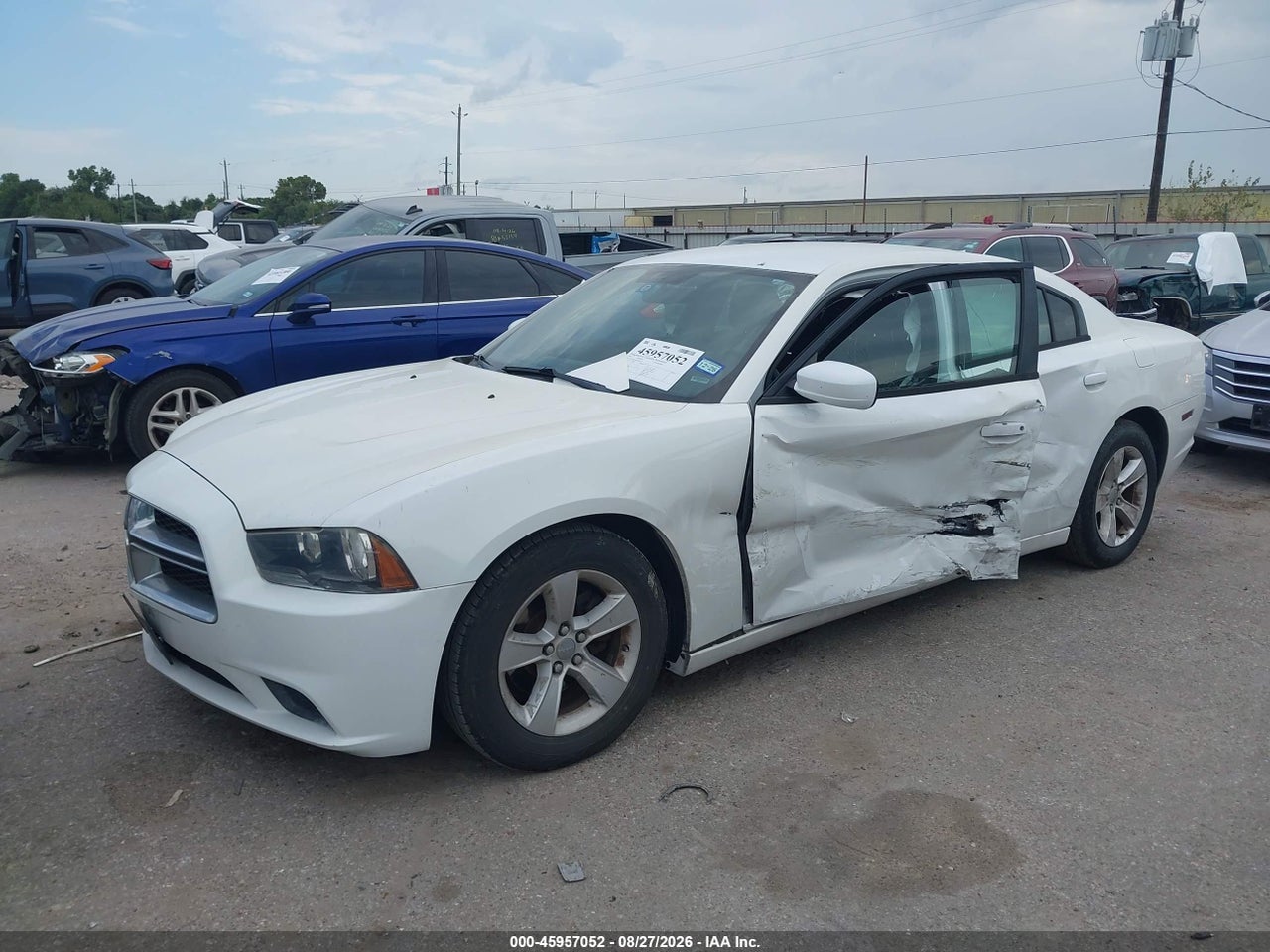 2013 DODGE CHARGER SE · 2/2