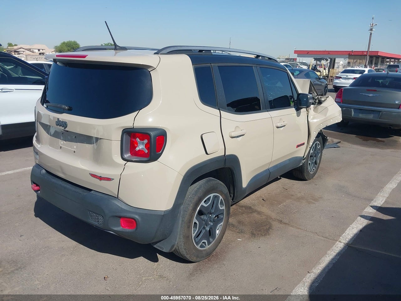 2015 JEEP RENEGADE TRAILHAWK · 4/10