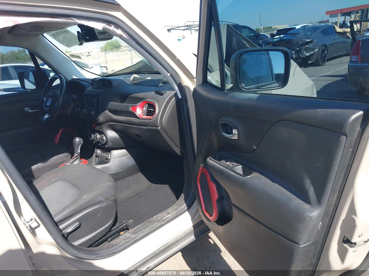 2015 JEEP RENEGADE TRAILHAWK · 5/10