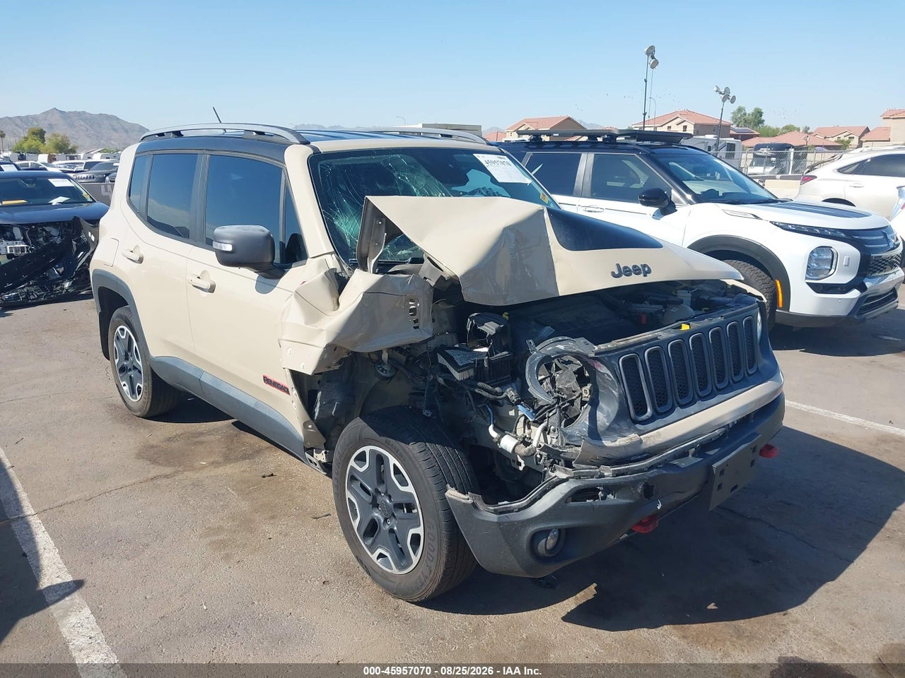2015 JEEP RENEGADE TRAILHAWK · 6/10