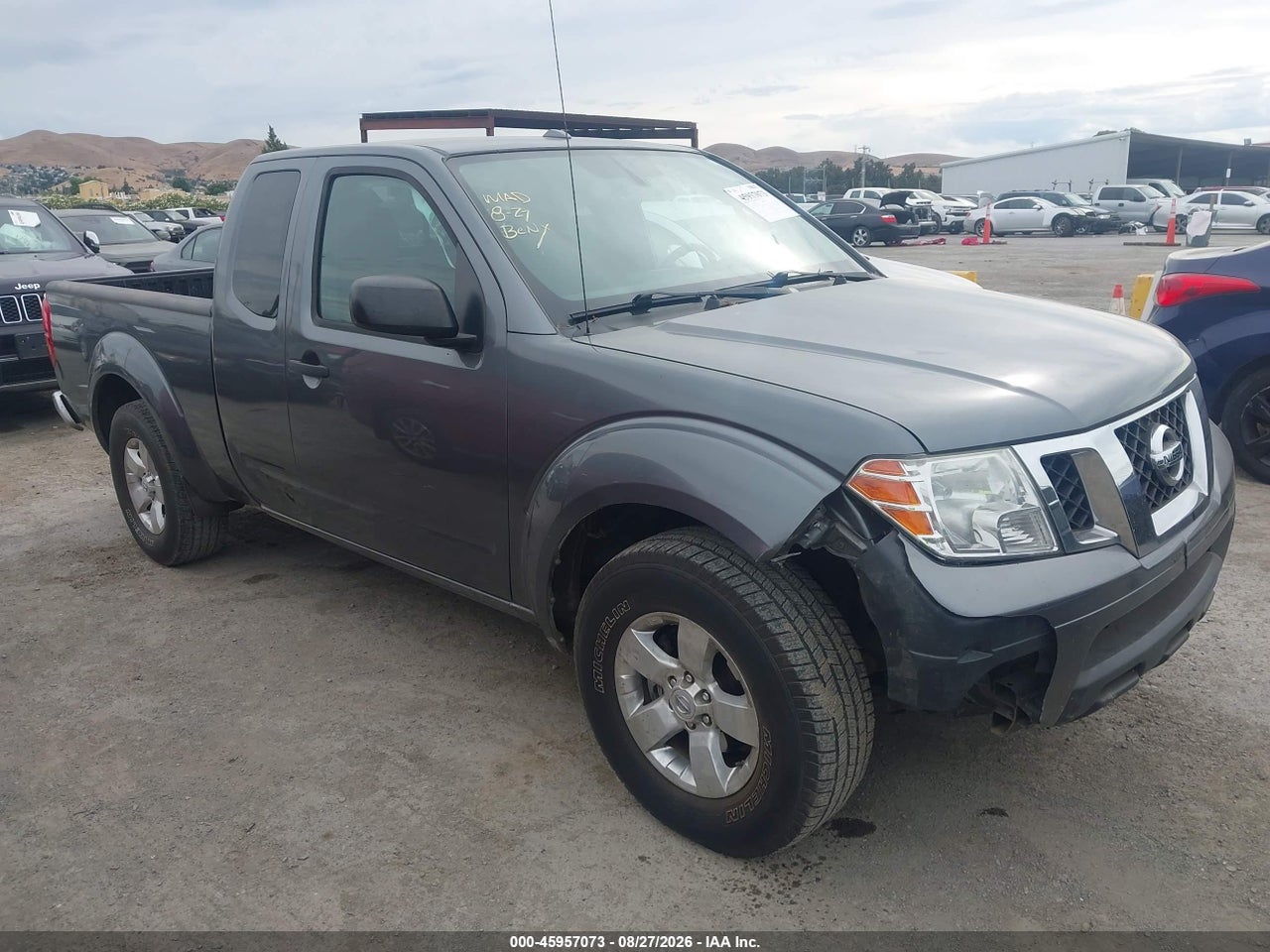 2016 NISSAN FRONTIER SV