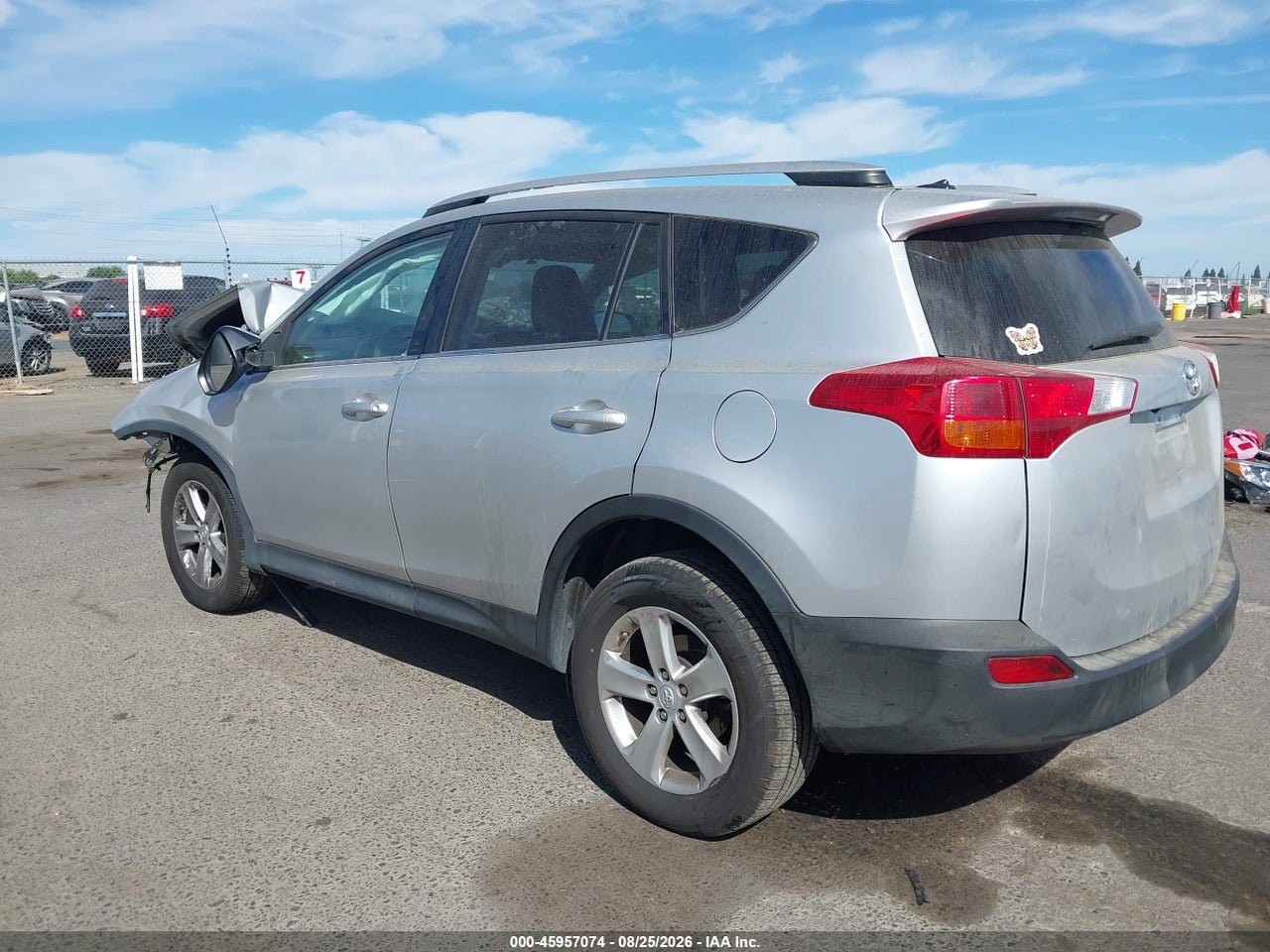 2014 TOYOTA RAV4 XLE · 3/11