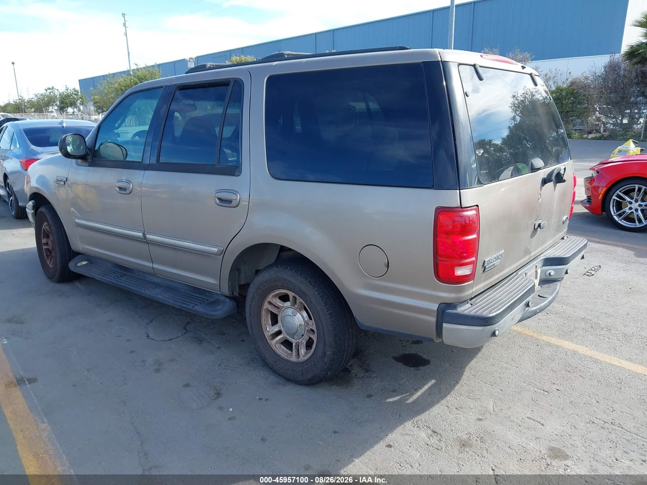 2001 FORD EXPEDITION XLT · 3/10