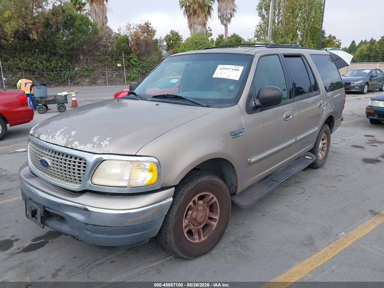 2001 FORD EXPEDITION XLT · 6/10
