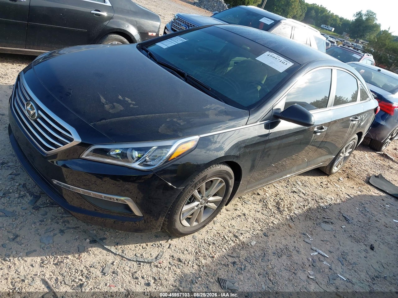 2015 HYUNDAI SONATA SE · 2/11