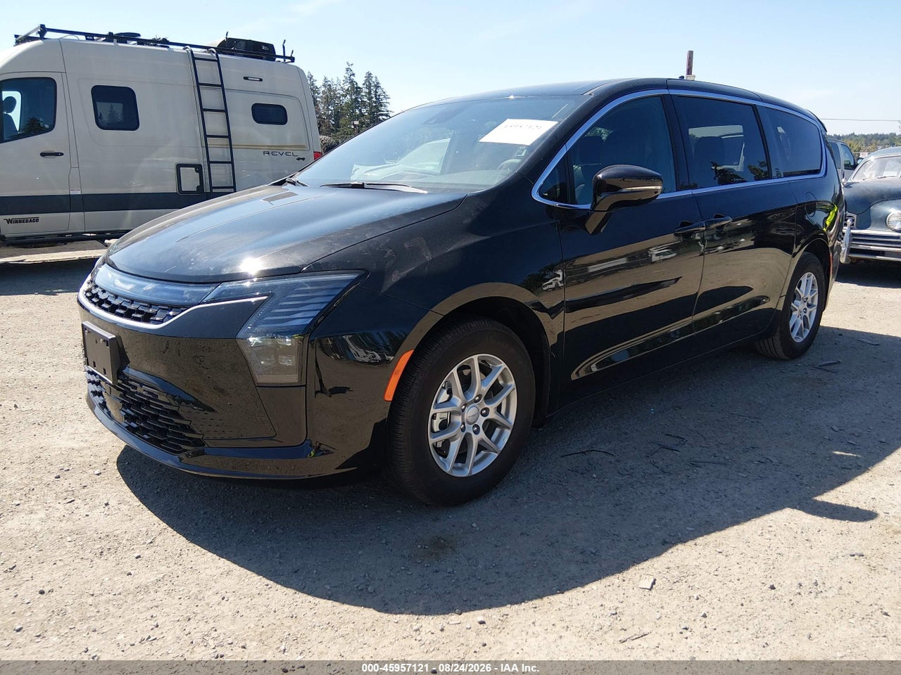 2027 CHRYSLER PACIFICA   · 2/11