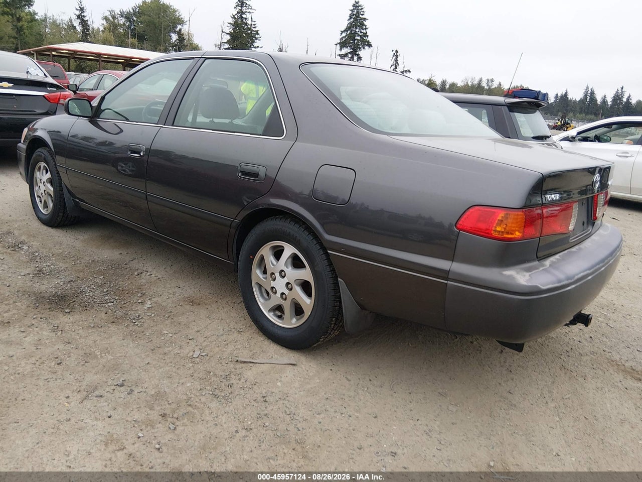 2000 TOYOTA CAMRY LE V6 · 3/11