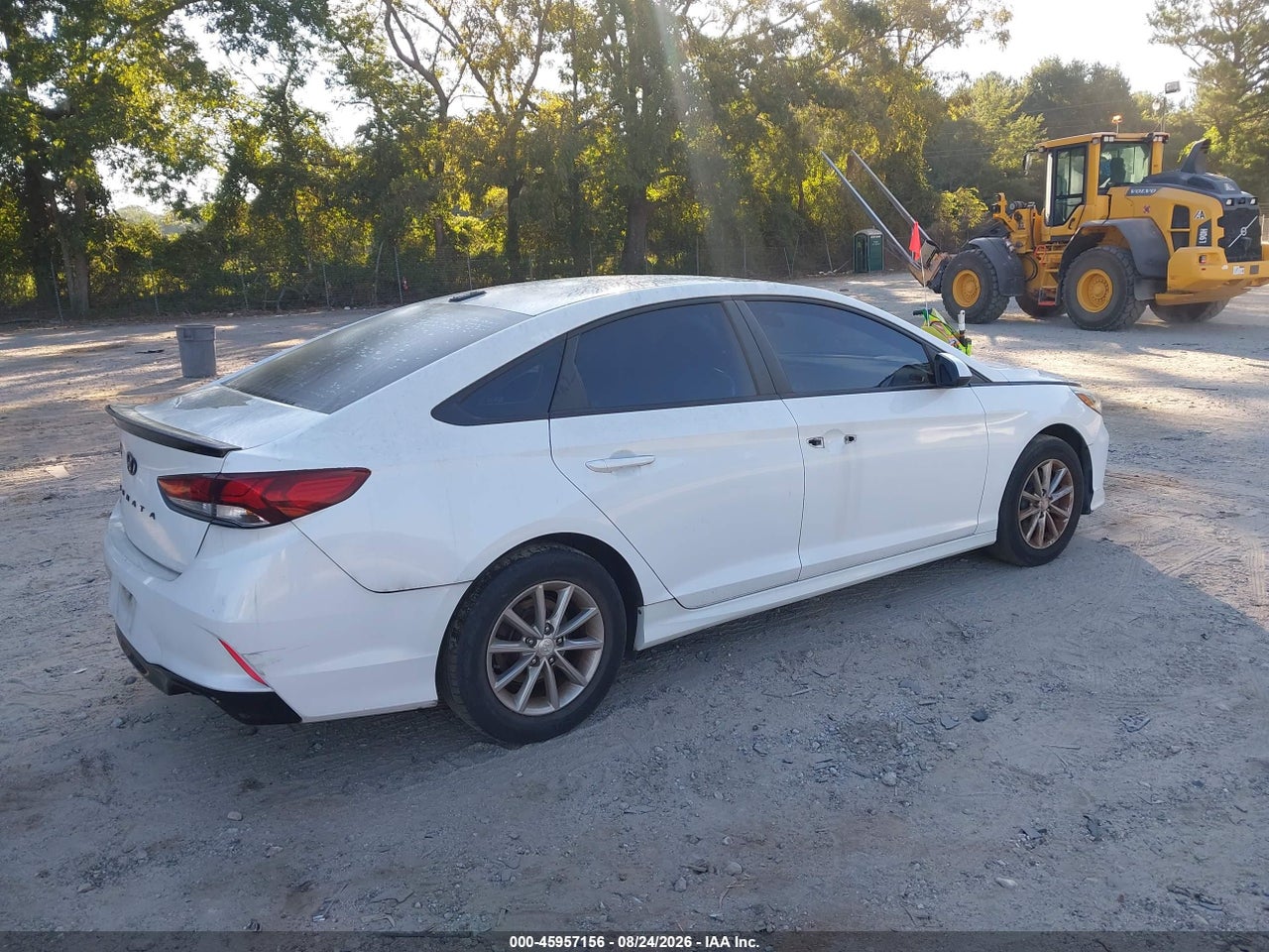 2018 HYUNDAI SONATA SE · 4/11