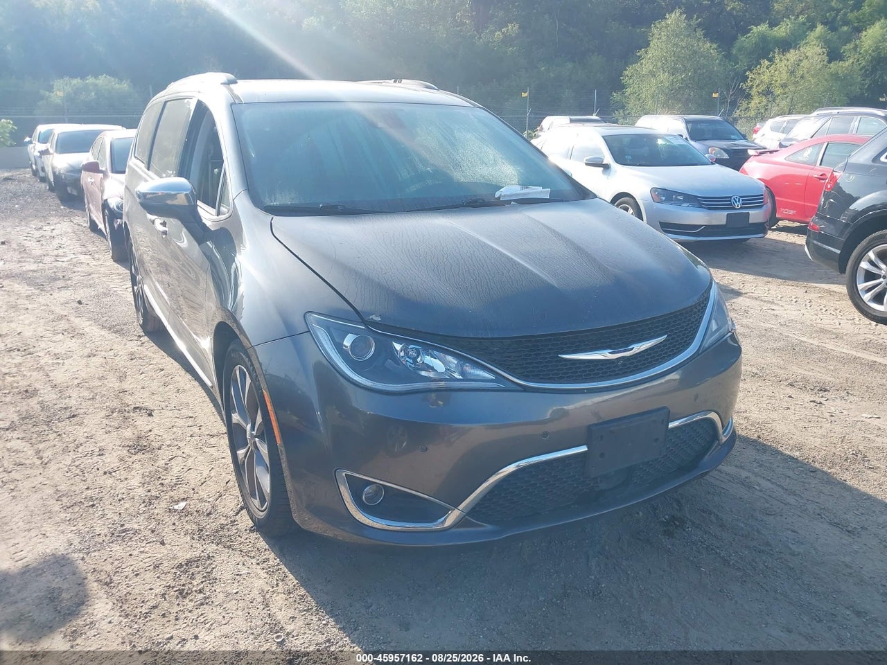 2C4RC1GG0HR****** · 2017 CHRYSLER PACIFICA LIMITED