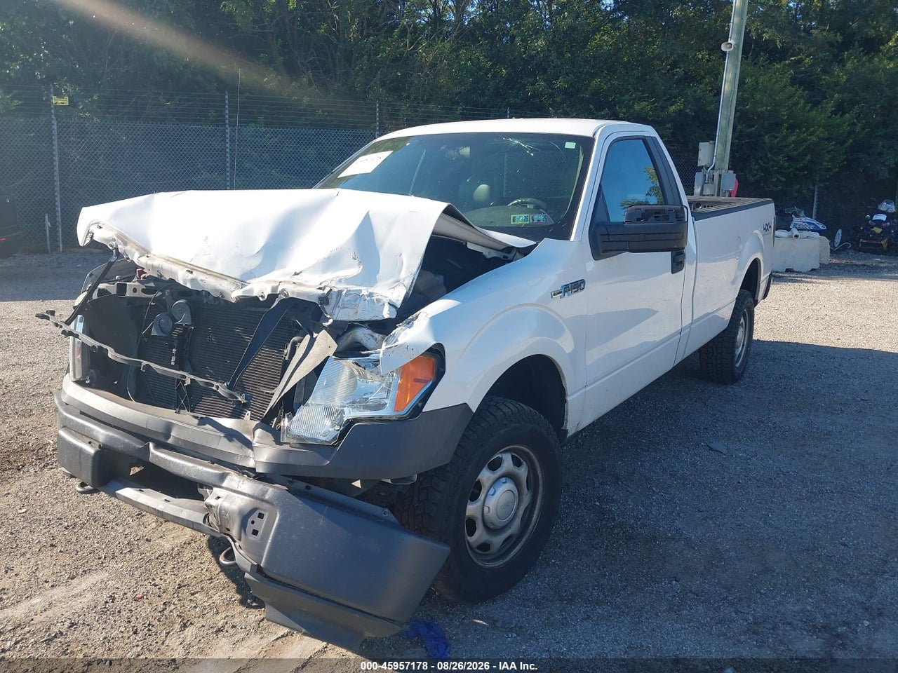 2011 FORD F-150 XL · 2/11