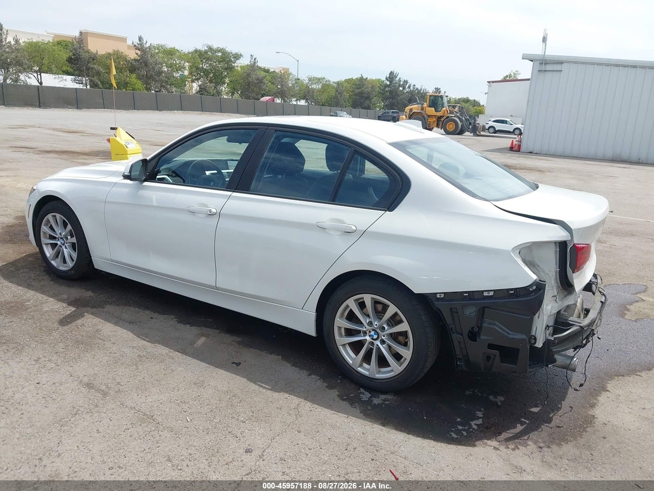 2017 BMW 320I   · 3/11