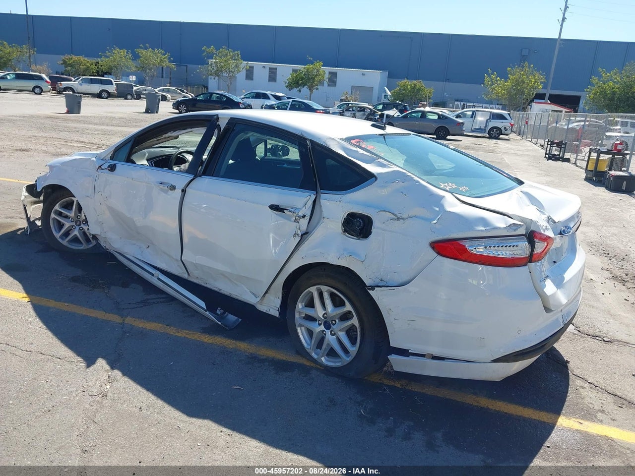 2016 FORD FUSION SE · 3/11