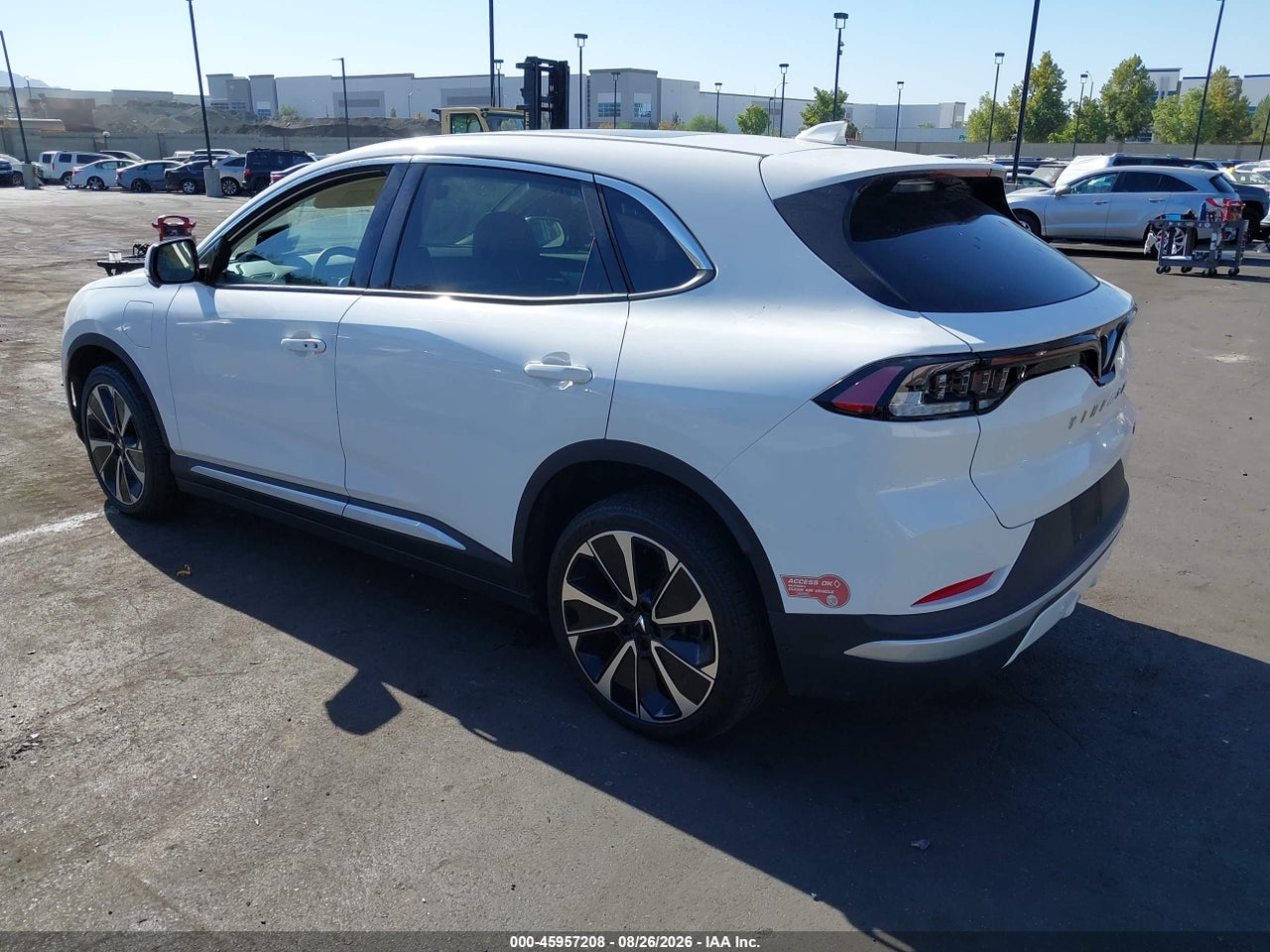 2024 VINFAST VF 8 PLUS · 3/11