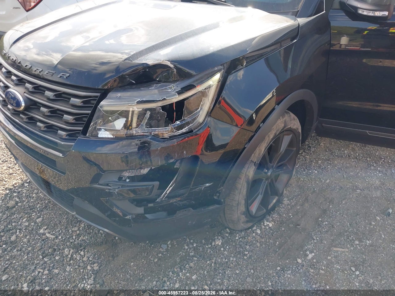 2017 FORD EXPLORER XLT · 6/11