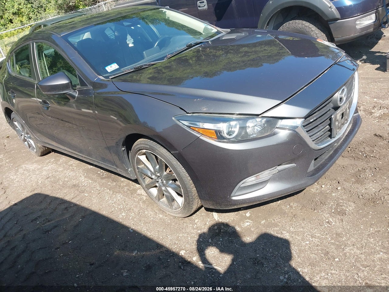 3MZBN1V3XJM****** · 2018 MAZDA MAZDA3 TOURING