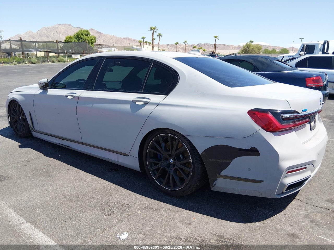 2021 BMW 750I XDRIVE · 3/10