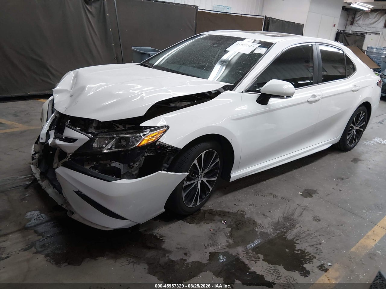 2019 TOYOTA CAMRY SE · 2/11