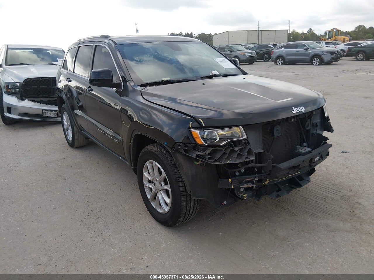 1C4RJEAG1MC****** · 2021 JEEP GRAND CHEROKEE LAREDO X 4X2