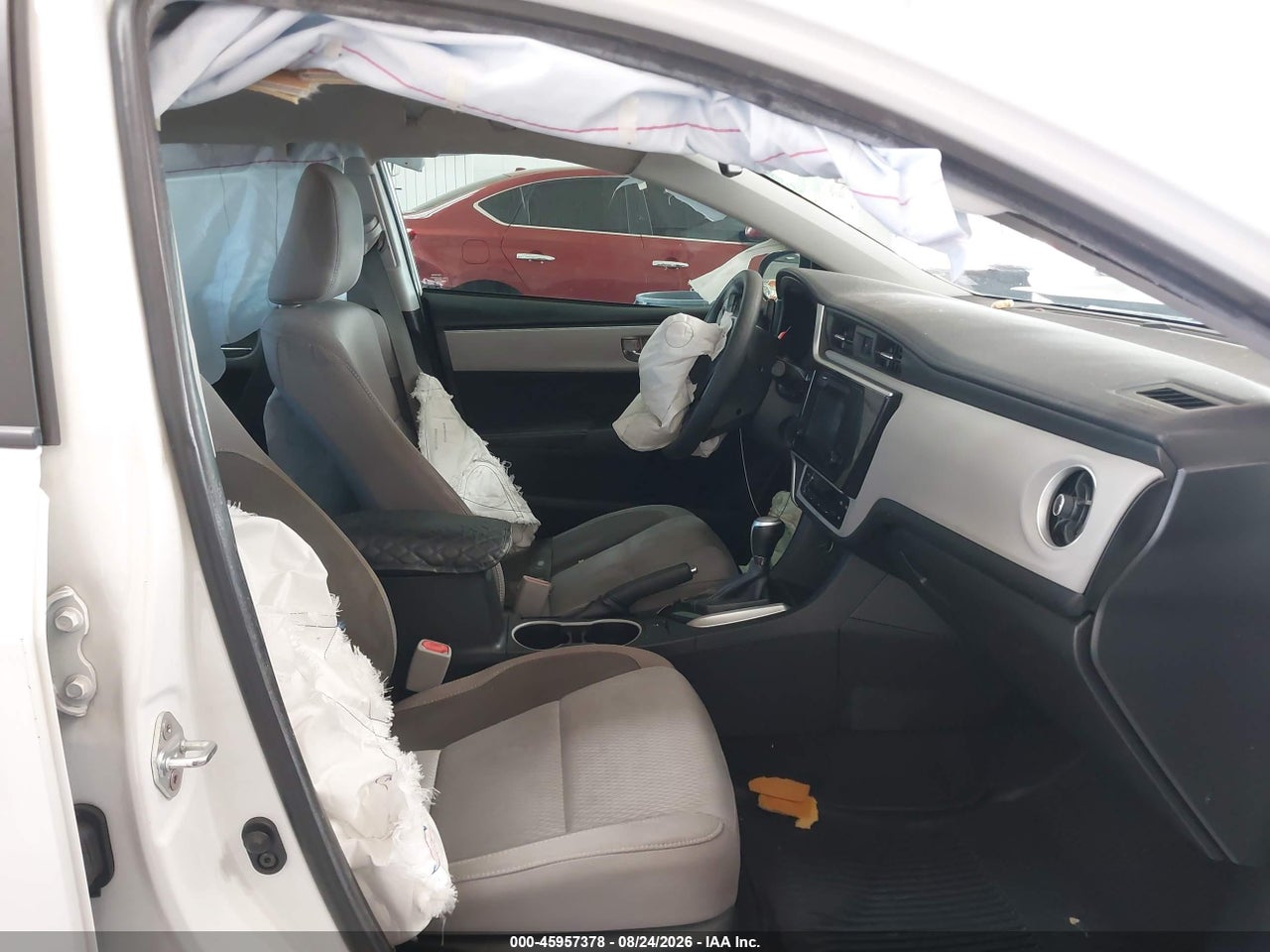 2019 TOYOTA COROLLA LE · 5/11