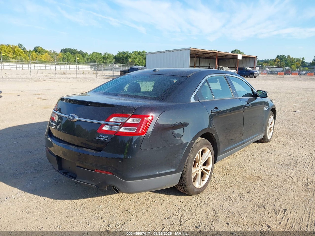 2017 FORD TAURUS SEL · 4/11