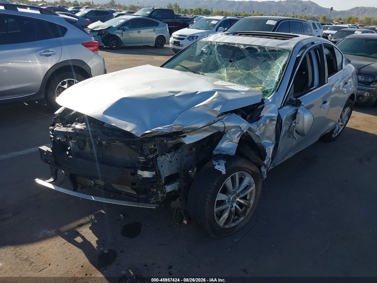 2015 INFINITI Q50 · 6/10