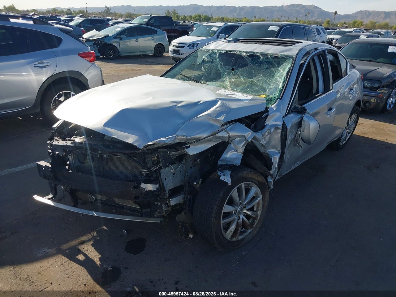 2015 INFINITI Q50 · 2/10