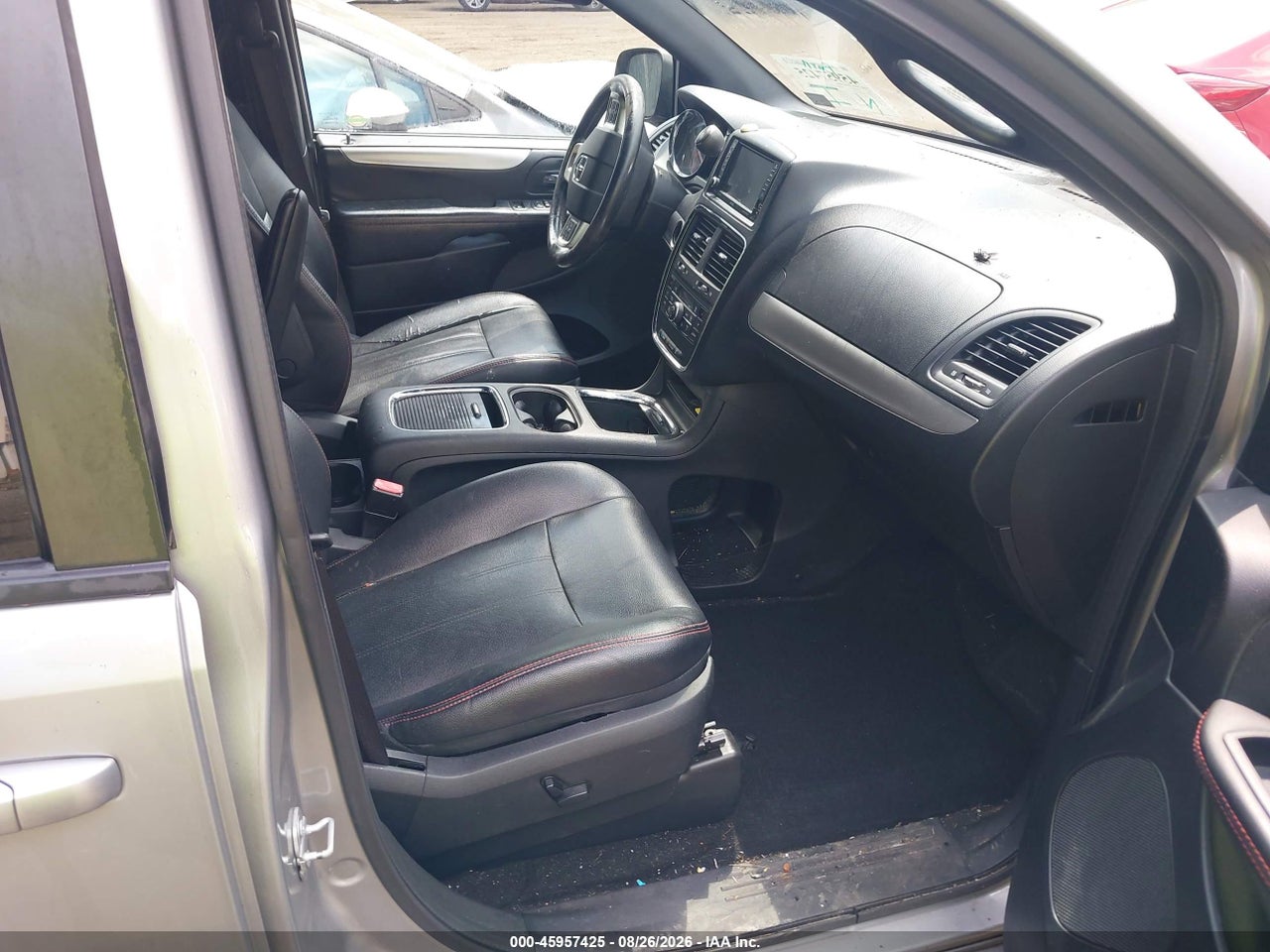 2017 DODGE GRAND CARAVAN GT · 5/10