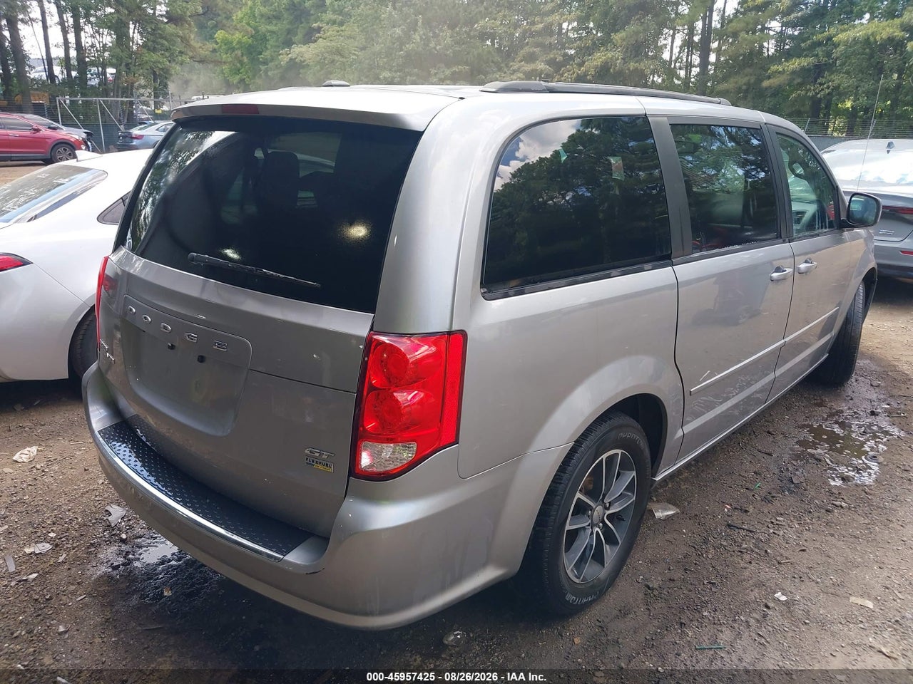 2017 DODGE GRAND CARAVAN GT · 4/10