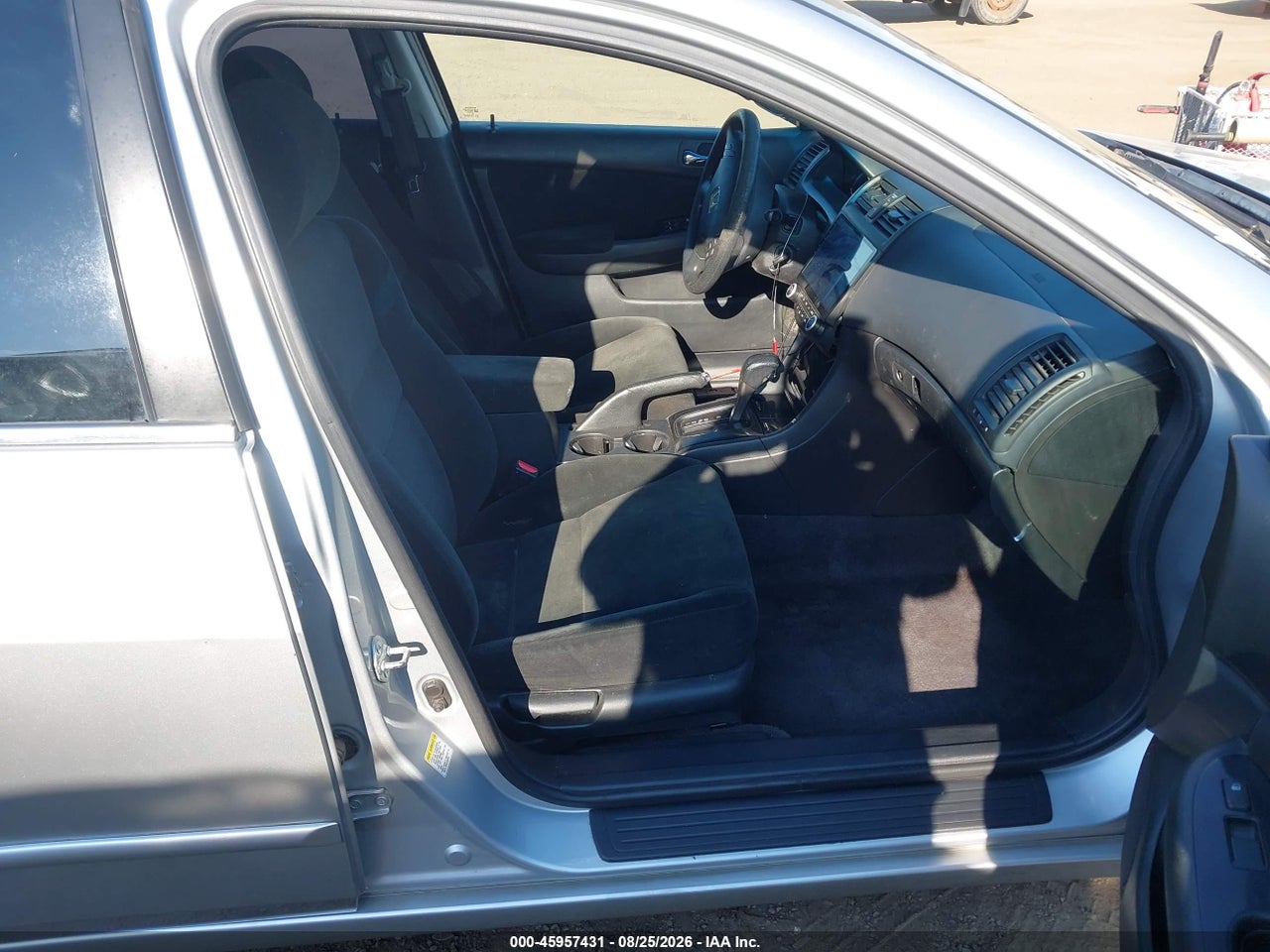 2006 HONDA ACCORD 2.4 SE · 5/11