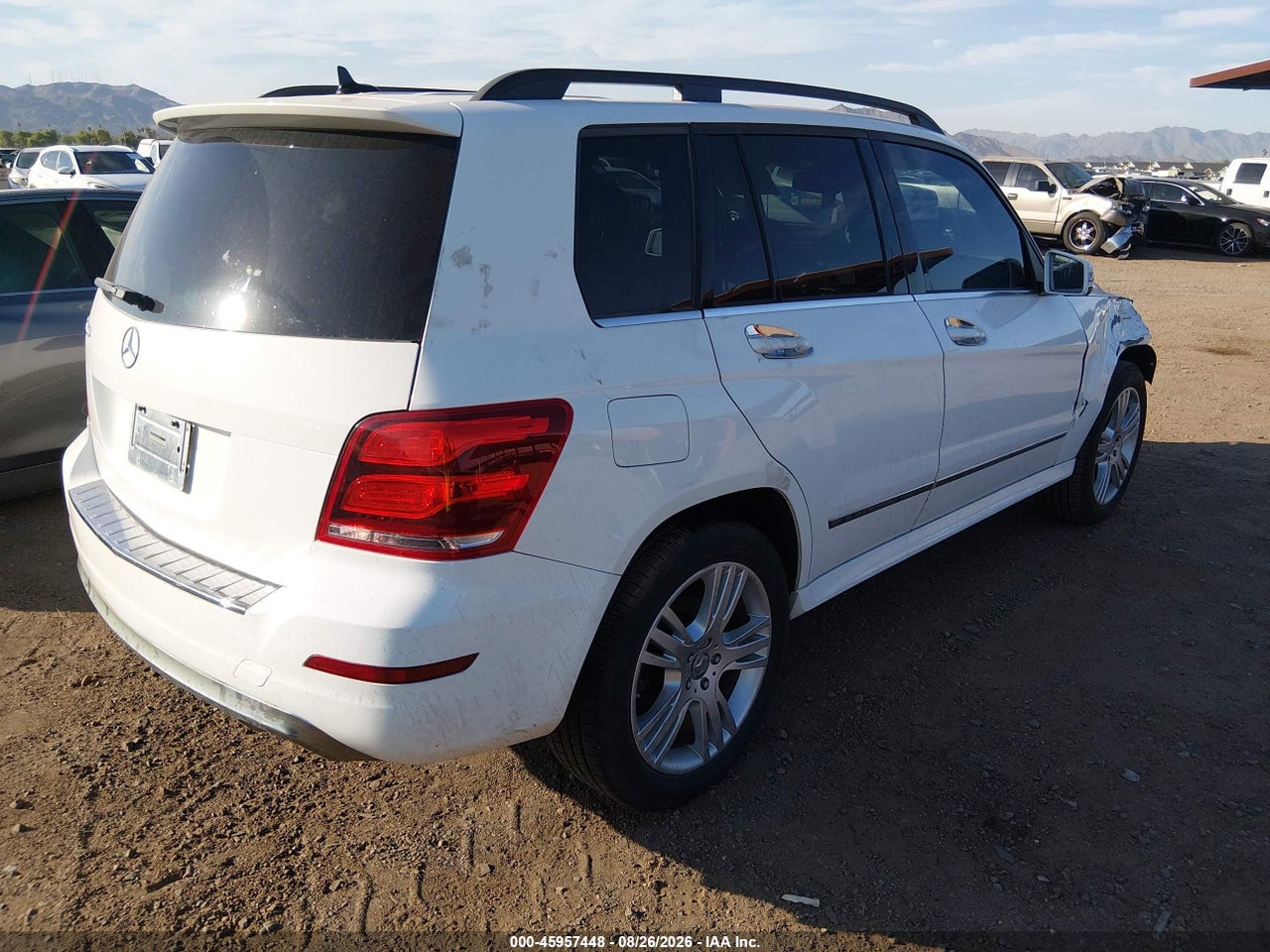 2014 MERCEDES-BENZ GLK 350   · 4/10