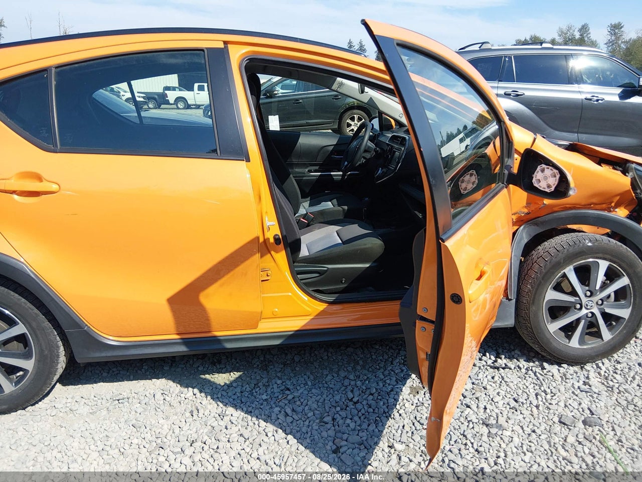 2018 TOYOTA PRIUS C TWO · 5/11