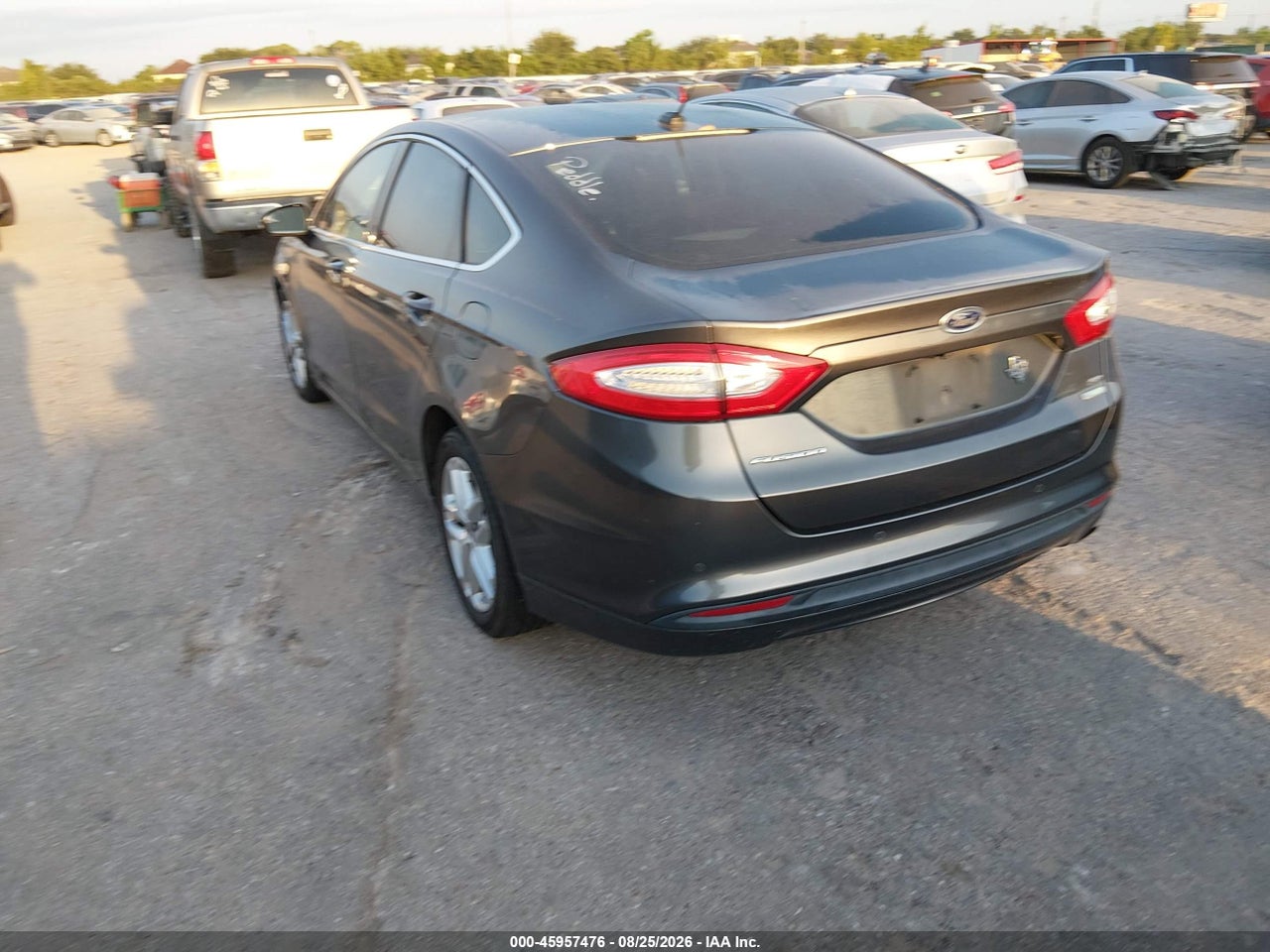 2016 FORD FUSION SE · 3/11